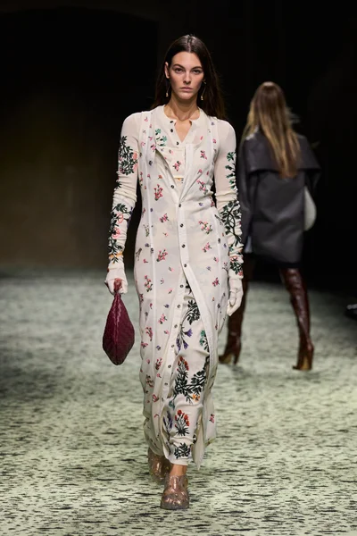 Look 57